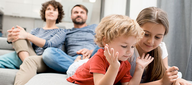 Como reduzir o tempo nos eletrônicos - Pais e Filhos - Unimed Ilhéus